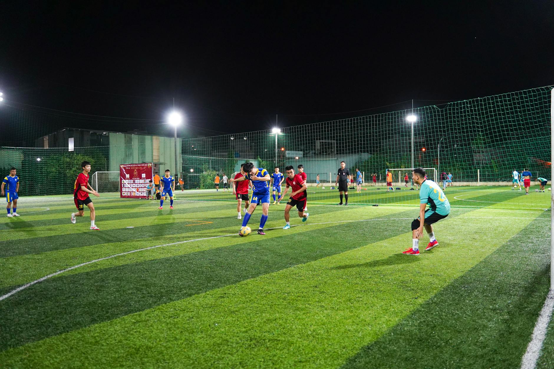 Dữ liệu phong độ và lối chơi giúp người chơi đọc kèo total goals sát hơn.